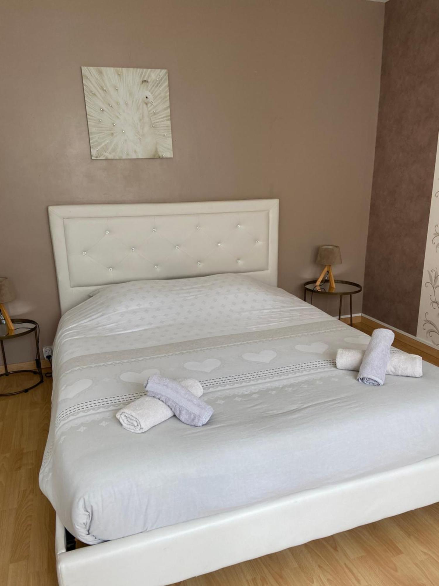 Chambres De L Enclose ลาบาร์-เดอ-มงต์ ภายนอก รูปภาพ
